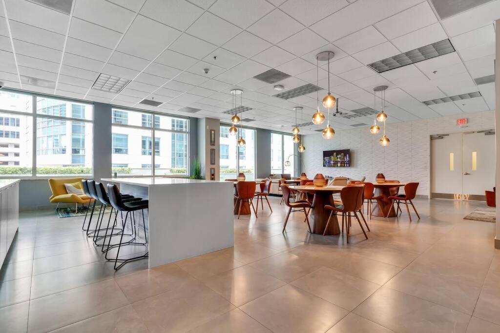 Modern 2/2 With Beautiful Ocean And Brickell Views Daire Miami Dış mekan fotoğraf